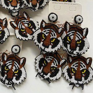 Tigers Seed beads earrings ,Game Day Earrings ,Football Earrings